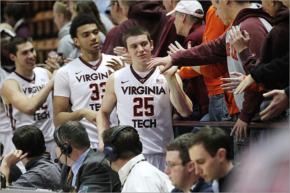 2013.12.03. Winthrop at VT