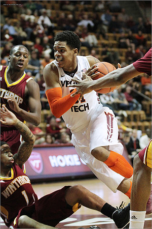 2013.12.03. Winthrop at VT