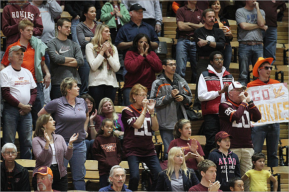 2013.11.08. Miami FL at VT. Volleyball.